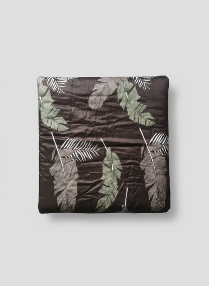 Ultra-Soft Leaf Pattern Double Bed Quilt – Cozy, Lightweight & All-Season Comfort Blanket