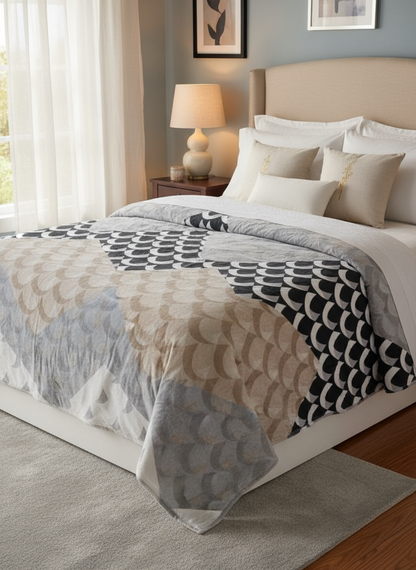 CozyWave Ultra-Soft Geometric pattern Winter Blanket – Warm, Lightweight & Skin-Friendly Bed Comforter for Kids & Adults (Double Bed)